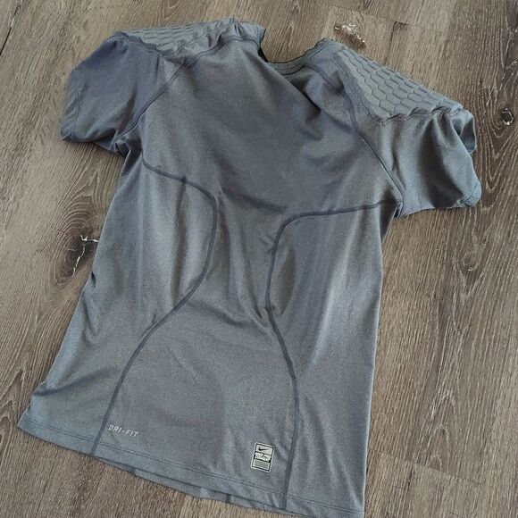 Nike Pro Combat Dri-Fit Compression Padded Shirt Size XL 373113-021 - Picture 2 of 8